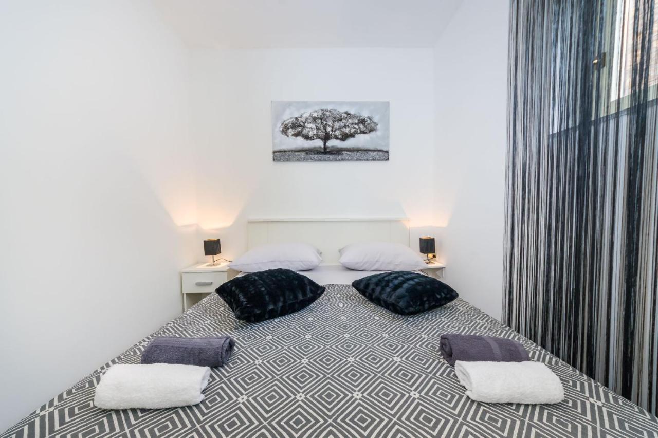 Apartman Nino Новиград-Далмация Экстерьер фото